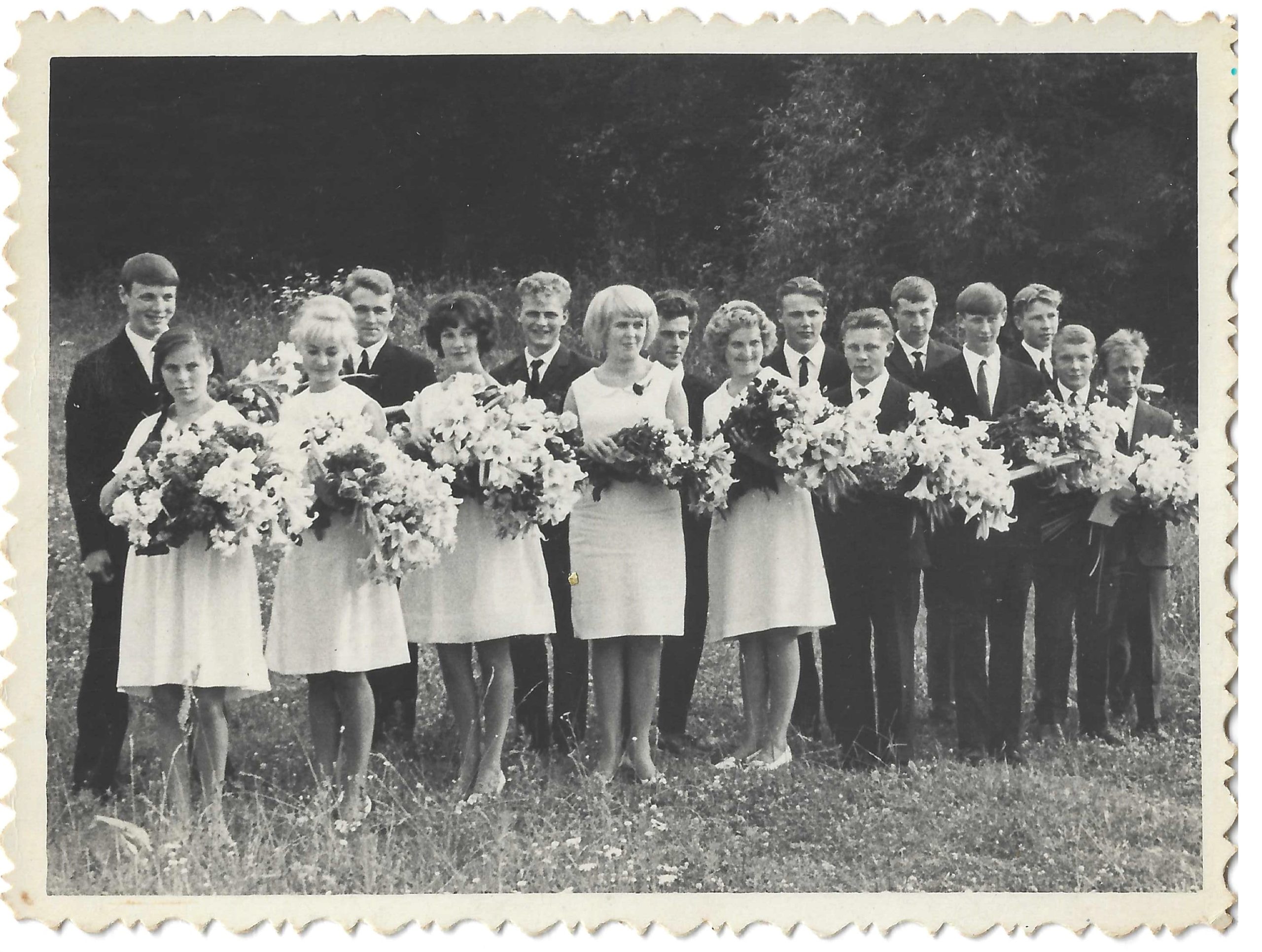 1966g